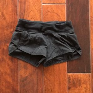 size 8 black ivivva shorts